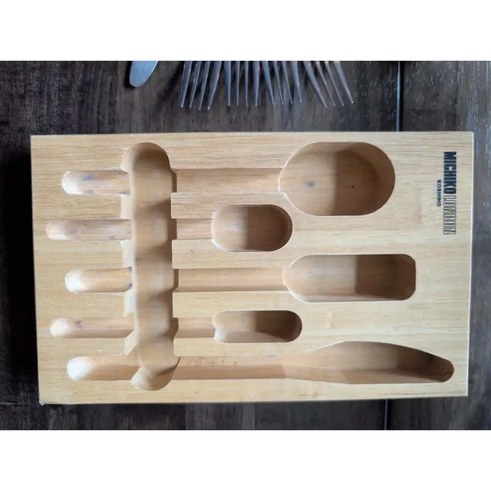Michiko Koshimo London Martian 18-10 Stainless Flatware Set (4) + 2 Oyster Forks